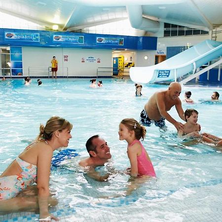 3 Bed Holiday Home Пул Экстерьер фото
